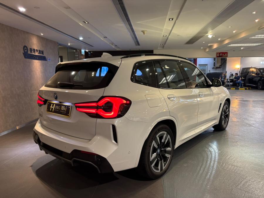 iX3 M-Sport - Image 2